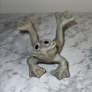 2001 Second Nature Designs Quarry Critters “Fuzz”